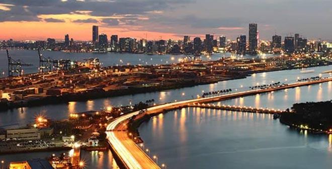 Port of Miami ©  SW
